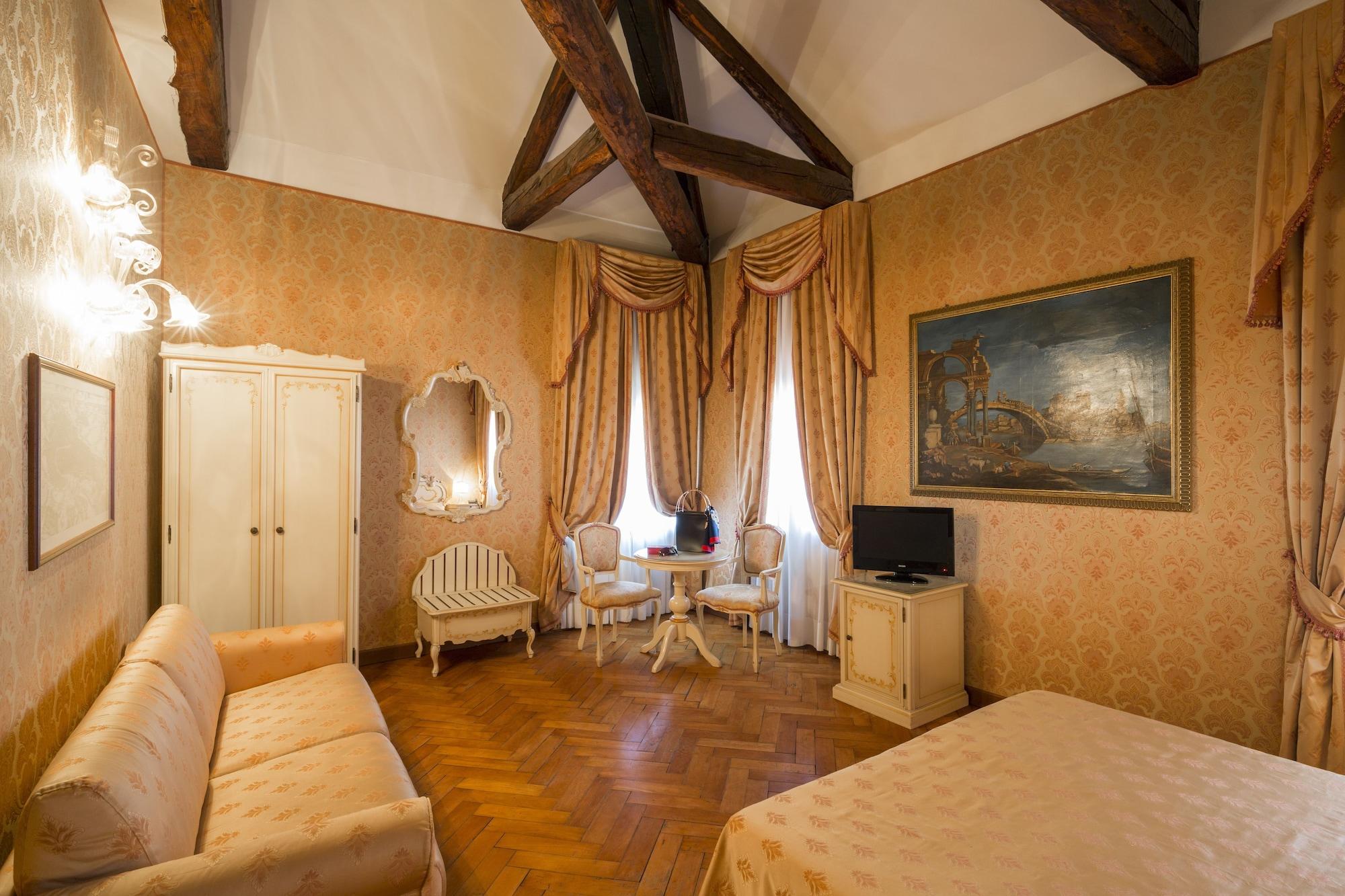 Palazzo Guardi Hotel Venice Luaran gambar